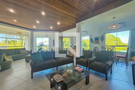 Casa de Condomínio para alugar com 3 quartos, 247m² em Enseada, Guarujá