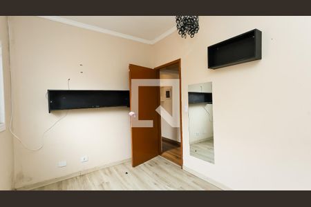 Casa à venda com 3 quartos, 108m² em Vila Pirajussara, São Paulo