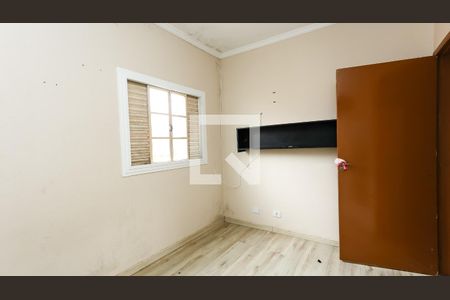 Casa à venda com 3 quartos, 108m² em Vila Pirajussara, São Paulo