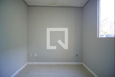 Quarto 1 de apartamento à venda com 2 quartos, 42m² em Mário Quintana, Porto Alegre