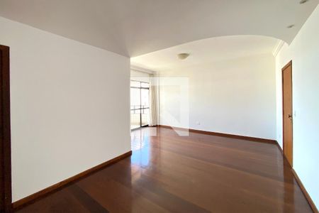 Sala de apartamento para alugar com 3 quartos, 120m² em Buritis, Belo Horizonte