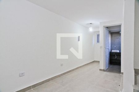 Quarto de casa para alugar com 1 quarto, 45m² em Vila Penteado, São Paulo