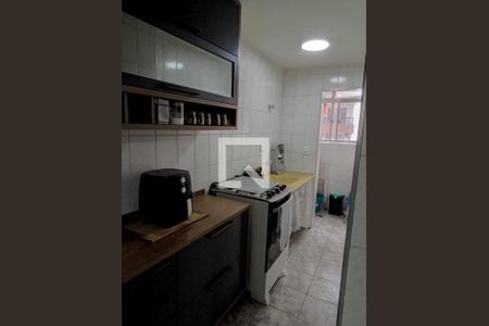 Cozinha de apartamento para alugar com 1 quarto, 40m² em Guilhermina, Praia Grande