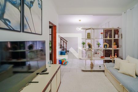 Sala de casa à venda com 13 quartos, 1000m² em Jaguaré, São Paulo