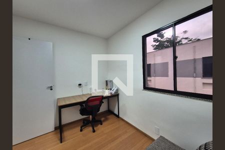 Casa de Condomínio à venda com 2 quartos, 65m² em Vargem Grande, Rio de Janeiro