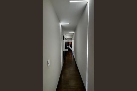 Corredor de apartamento para alugar com 3 quartos, 155m² em Parque das Nações, Santo André