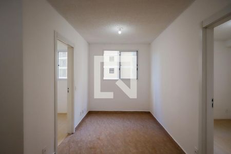 Sala de apartamento para alugar com 2 quartos, 34m² em Jardim Sabara, São Paulo
