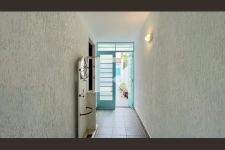 Corredor Lateral de casa para alugar com 3 quartos, 135m² em Pompeia, São Paulo