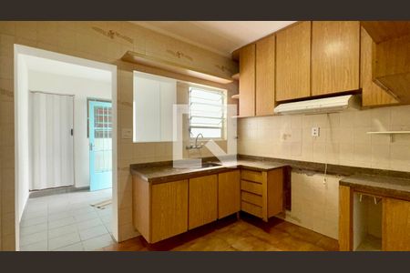 Cozinha de casa para alugar com 3 quartos, 135m² em Pompeia, São Paulo