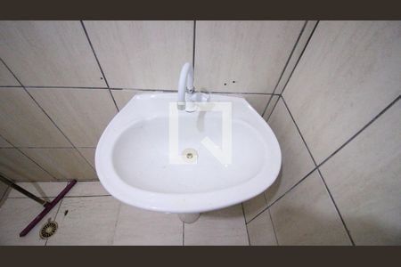 Banheiro de casa para alugar com 1 quarto, 29m² em Vila Ema, São Paulo