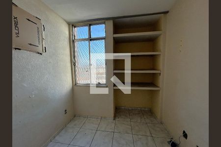 Quarto 1 de apartamento para alugar com 2 quartos, 40m² em Vila Valqueire, Rio de Janeiro