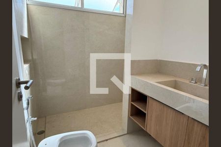 Apartamento à venda com 4 quartos, 240m² em Cerqueira César, São Paulo