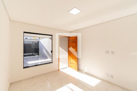 Sala de casa à venda com 3 quartos, 92m² em Vila Olinda, São Paulo