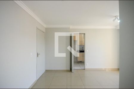 Sala de apartamento para alugar com 2 quartos, 56m² em Parque Maria Domitila, São Paulo