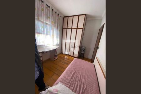 Casa à venda com 4 quartos, 217m² em Vila Nogueira, Diadema