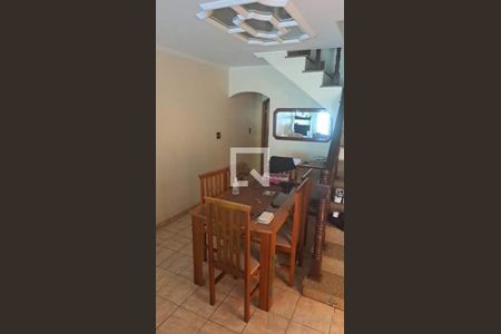 Casa à venda com 3 quartos, 140m² em Jardim Las Vegas, Santo André