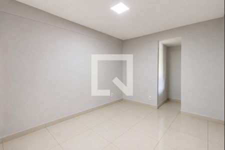 Quarto de casa de condomínio para alugar com 3 quartos, 176m² em Roselândia, Cotia