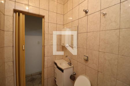 Banheiro C1 de casa à venda com 3 quartos, 141m² em Jardim Planalto, São Paulo