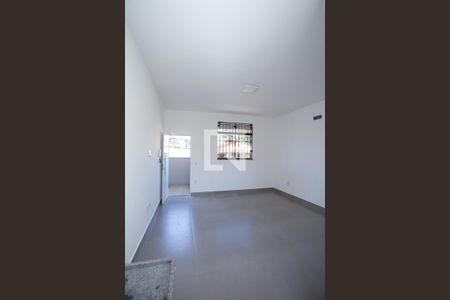 Cozinha e Área de Serviço de kitnet/studio para alugar com 1 quarto, 24m² em Tres Barras, Contagem