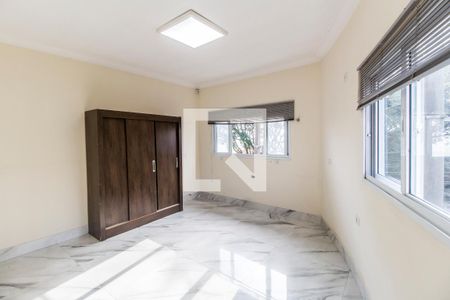 Quarto de casa para alugar com 1 quarto, 50m² em Jardim Silveira, Barueri