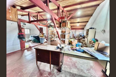 Casa à venda com 4 quartos, 300m² em Vila Junqueira, Santo André