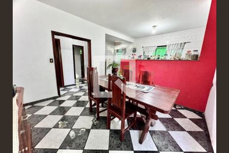 Casa à venda com 4 quartos, 300m² em Vila Junqueira, Santo André