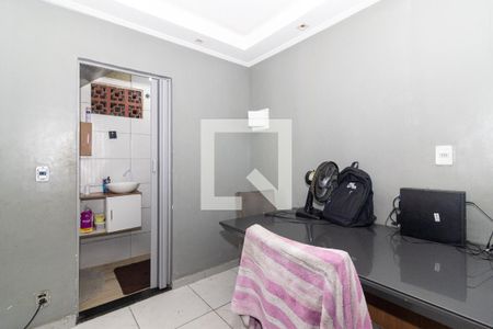 Copa de casa para alugar com 2 quartos, 150m² em Realengo, Rio de Janeiro