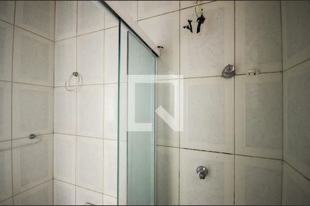 Banheiro de kitnet/studio para alugar com 1 quarto, 44m² em Vila Boacava, São Paulo