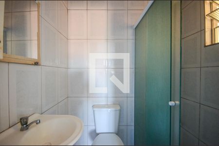 Banheiro de kitnet/studio para alugar com 1 quarto, 44m² em Vila Boacava, São Paulo