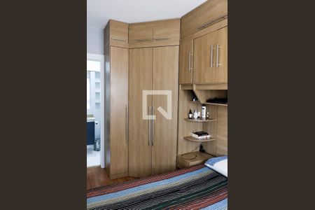 Quarto de apartamento para alugar com 2 quartos, 56m² em Continental, Osasco