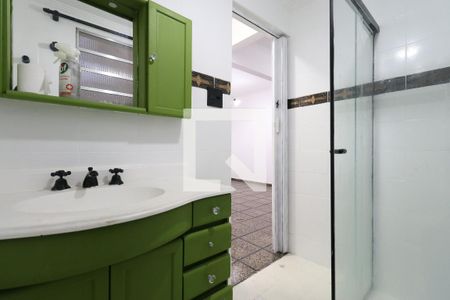 Banheiro de apartamento para alugar com 1 quarto, 55m² em Barra Funda, São Paulo