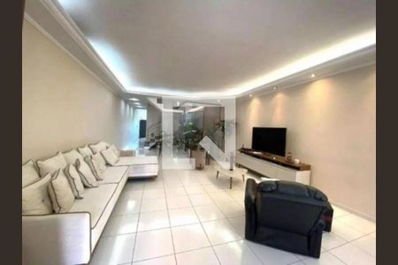 Casa à venda com 3 quartos, 422m² em São José, São Caetano do Sul
