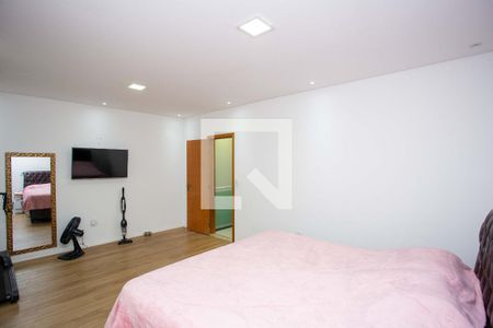 Quarto Suíte de casa à venda com 3 quartos, 380m² em Casa Grande, Diadema