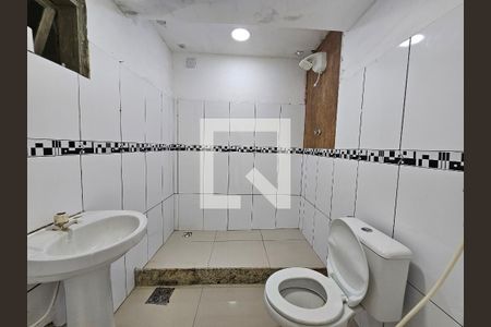 Banheiro 1 de casa para alugar com 2 quartos, 100m² em Anchieta, Nilópolis