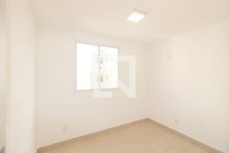 Quarto 2 de apartamento para alugar com 2 quartos, 43m² em Santa Cruz, Rio de Janeiro