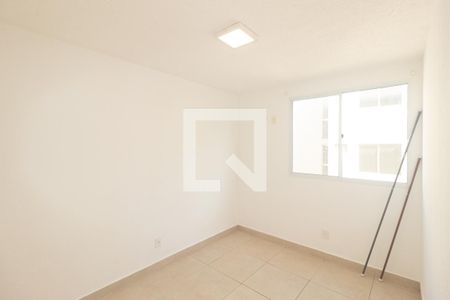Quarto 1 de apartamento para alugar com 2 quartos, 43m² em Santa Cruz, Rio de Janeiro