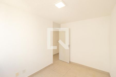 Quarto 1 de apartamento para alugar com 2 quartos, 43m² em Santa Cruz, Rio de Janeiro