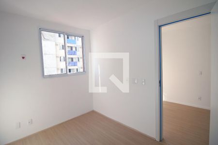 Quarto 1 de apartamento para alugar com 2 quartos, 40m² em Irajá, Rio de Janeiro
