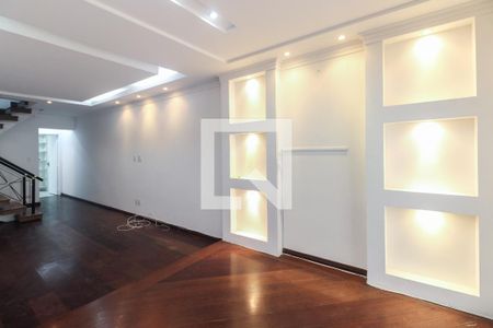 Sala  de casa para alugar com 4 quartos, 120m² em Chácara Santo Antônio (zona Leste), São Paulo