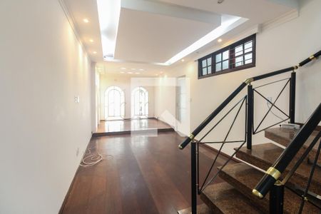 Sala  de casa para alugar com 4 quartos, 120m² em Chácara Santo Antônio (zona Leste), São Paulo