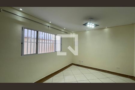 Casa de Condomínio para alugar com 3 quartos, 102m² em Vila Granada, São Paulo