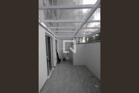 Quintal  de apartamento à venda com 2 quartos, 53m² em Conjunto Habitacional Teotonio Vilela, São Paulo