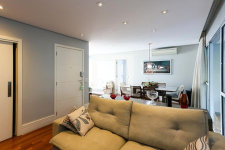 Sala de apartamento à venda com 3 quartos, 138m² em Vila Andrade, São Paulo
