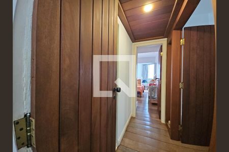 corredor  de apartamento para alugar com 2 quartos, 139m² em Graça, Salvador
