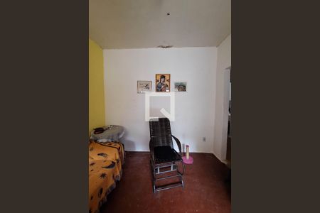 Sala 2 de casa para alugar com 9 quartos, 500m² em Sapê, Niterói