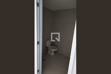 Banheiro de kitnet/studio à venda com 1 quarto, 25m² em Butantã, São Paulo