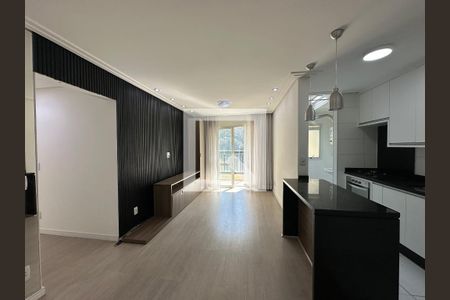 Sala de apartamento para alugar com 2 quartos, 68m² em Jardim Tupanci, Barueri
