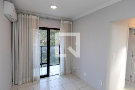 SALA DOIS AMBIENTES COM VARANDA de apartamento para alugar com 3 quartos, 65m² em Parque Brasília, Campinas