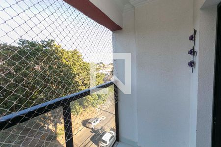 SALA DOIS AMBIENTES COM VARANDA de apartamento para alugar com 3 quartos, 65m² em Parque Brasília, Campinas