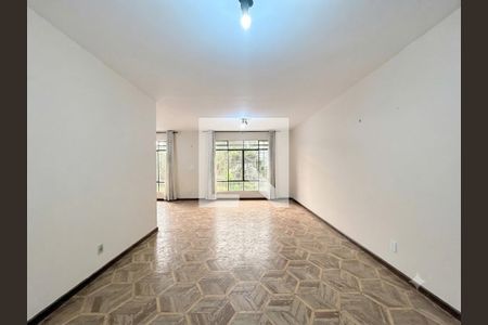 Sala de casa para alugar com 4 quartos, 225m² em Parque Colonial, São Paulo